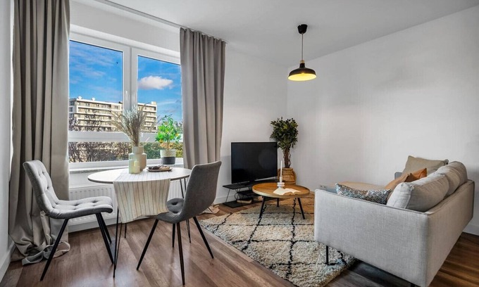 Wlochy Apartment | Warsaw Raków - Parks and Railway Nearby - by Rentujemy