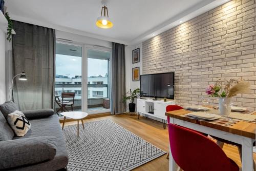 Powazki Apartment | Warsaw Wola - Parking, Balcony, Quiet & Green Quarter - by Rentujemy