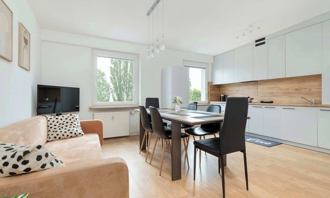 Dziaki Lesne Apartment | Warszawska 10 | Comfy Apartment | Near Centre