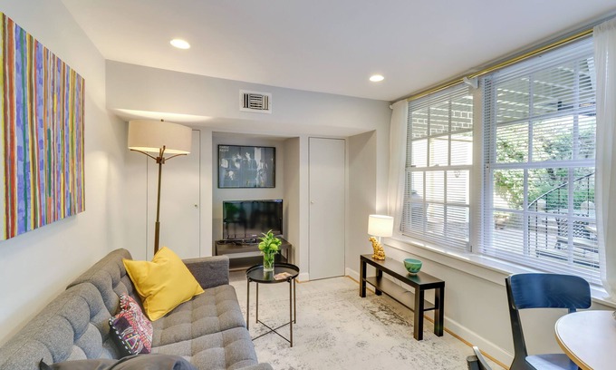 Kalorama Heights Apartment | Washington DC Apartment: 2 Mi to National Mall!