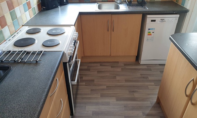 Washington House | Washington's Diamond 3 Bedroom House Sleeps 6guest