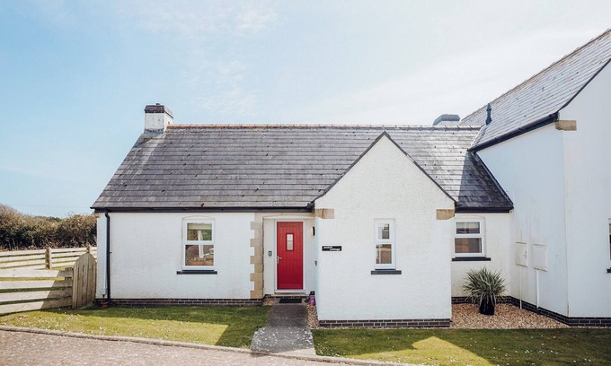 Lydstep Cottage | Watch Cottage - UK6729