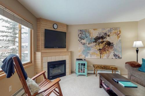 Wildernest Apartment | Watch Hill