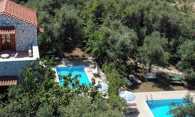 Stavromenos House | Watch Stafro Stelo video? On YouTube under "Holiday home Stafro Stelo Rethymnon Crete. Villa for 2 people with private pool and air conditioning A/C and Wlan.im Olivenhai.ca 1000 m from the beach.