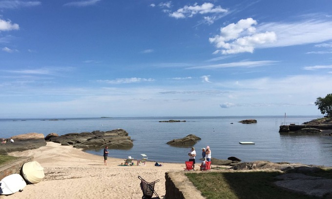 Guilford House | Water, Charm, Shore, Relaxation. Steps to Beach!