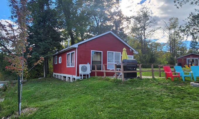 Hastings Cottage | Water Front 3 Bedroom Cottage 10