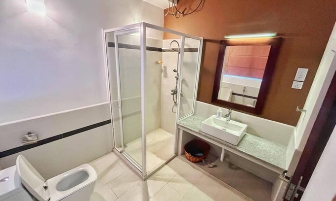 Nawala Villa | Water Front City Villa