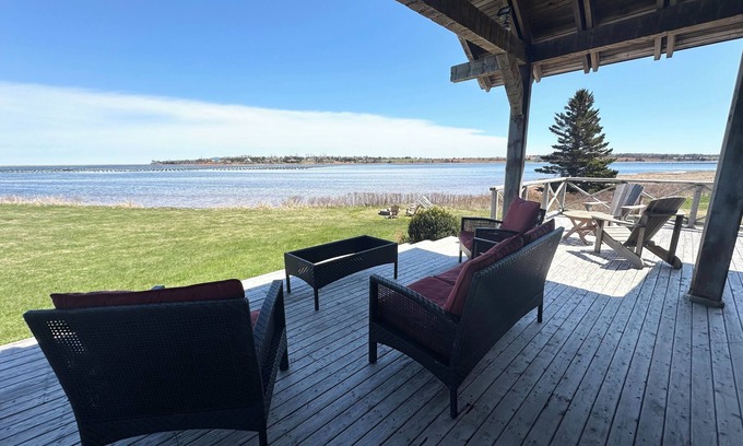 North Rustico Cottage | Water Front Cottage Located In North Rustico, Minutes To Beaches and Restaurants