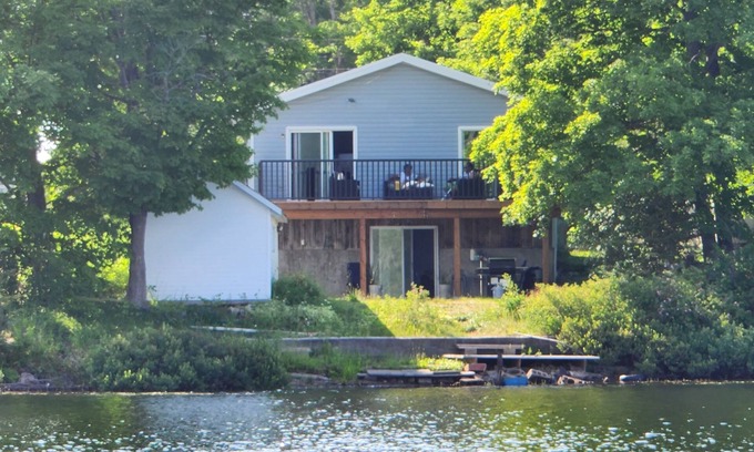 Algoma District Cottage | Water front Getaway