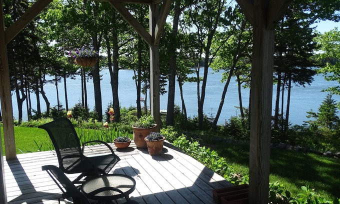 Waldoboro House | Water Front post and beam guest house "Thyme & Tide", on Muscongus Bay.