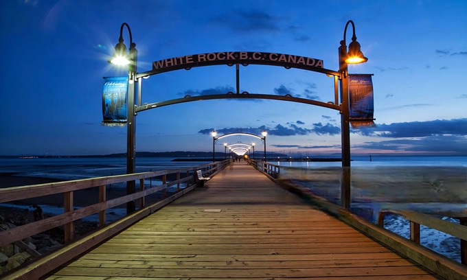 White Rock Villa | Water front suite in whiterock
