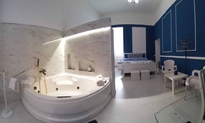 Campagna House | Water Room Suite