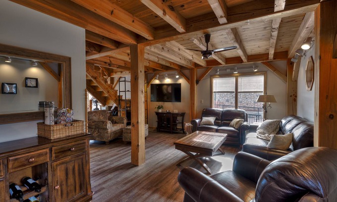 Marquette Cabin | Water Street Cabin! Waterfront 2 bedroom, 1.5 bath, sleeps 8