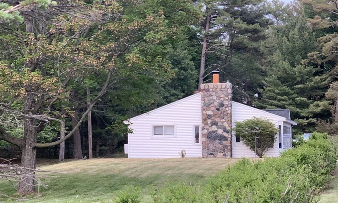 Tawas City House | Water View on Tawas Point