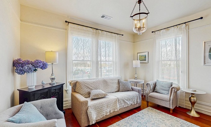 Old Town Eureka House | Water-view upstairs Victorian home near the bay - walk to the heart of town