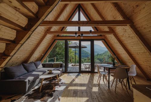 Firiza Ski Chalet | Waterfall A Frame, Maramures