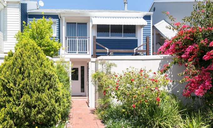 Knysna Central House | Waterfront - 10 Spinniker Knysna Quays