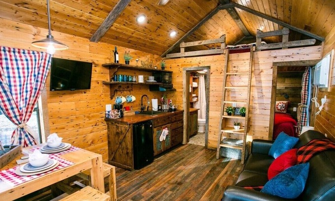Steele Creek Cabin | Waterfront, 100 Year-Old wood Cabin - #16