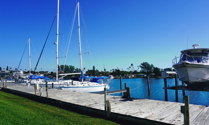 Pass-a-Grille Condo | Waterfront 2 Bed, 2 Bath Condo in Pass-a-Grille Pool~Boat Dock Option