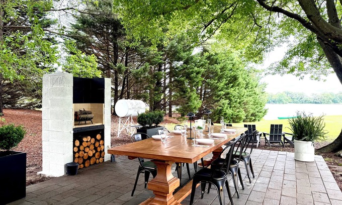 Hague House | Waterfront 3-Bed Oasis Perfect for City Getaway