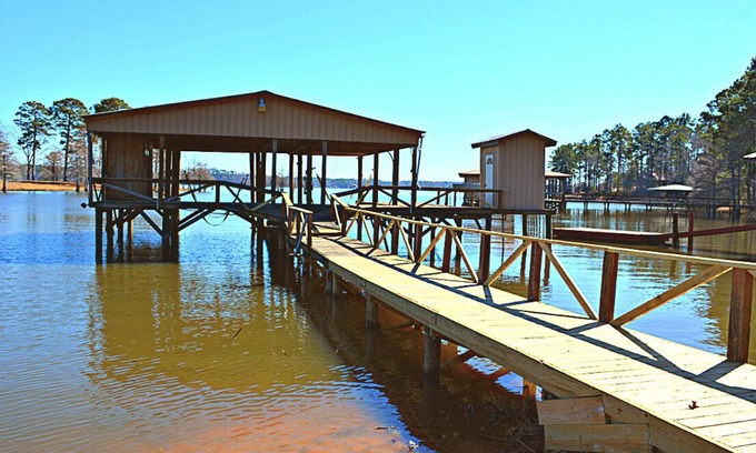 Zwolle House | Waterfront 3 bedroom home right outside North Toledo Bend State Park.