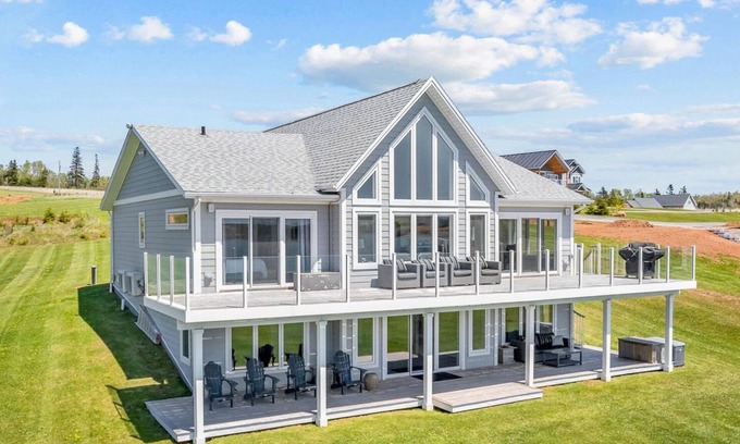 French River House | Waterfront, 5 Bedrooms, Kayaks and AC