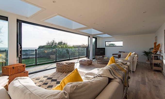 New Romney Cottage | Waterfront - a large detached beach house by Bloom Stays that sleeps 8 guests in 4 bedrooms