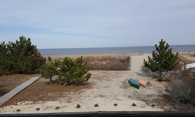 Broadkill Beach House | Waterfront Beach House in Broadkill Beach - Secluded Retreat!