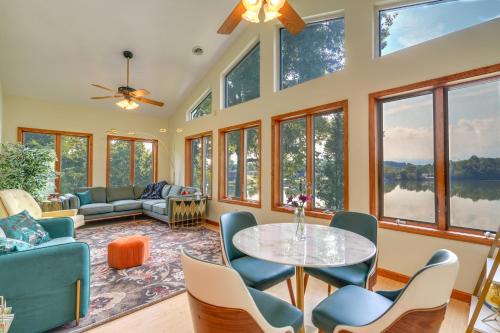 Blountville House | Waterfront Bristol Area Retreat with Boat Dock