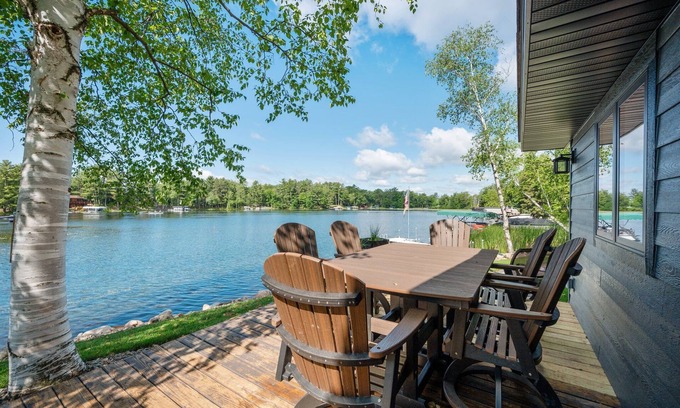 Crosslake House | Waterfront Cabin w/Bunkhouse on Whitefish Chain!