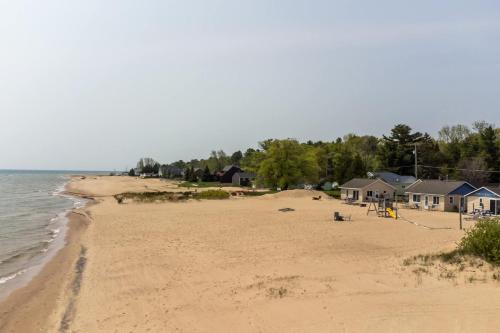 Oscoda House | Waterfront Cabin with New Bath