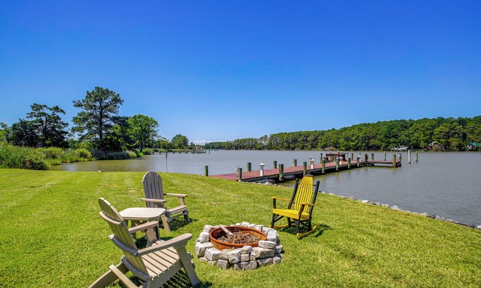 Cambridge House | Waterfront Cambridge Home: Pool & Dock!