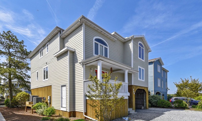 South Bethany Harbor House | Waterfront Canal 'Our House' in South Bethany Harbor