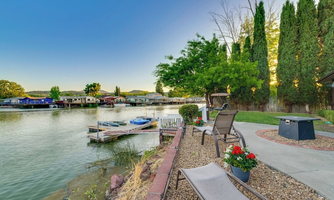 Clear Lake House | Waterfront Clearlake Retreat - Shared Sauna & Dock