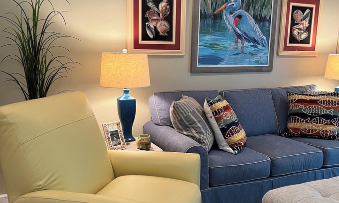 Snug Harbor Condo | Waterfront Condo on Albemarle Sound with Marina and Golf Course on 17th hole