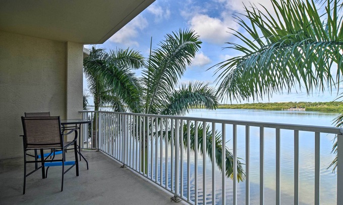 St. Petersburg - Clearwater Condo | Waterfront Condo w/Balcony + Views: 3 Mi to Beach