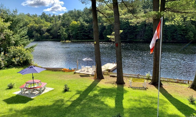 Parry Sound Cottage | Waterfront cottage with great view