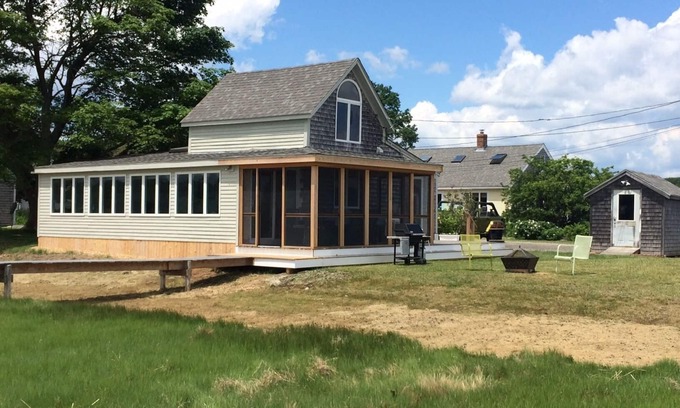 Newbury House | Waterfront Cottage has Private Dock On Parker River, Newbury, [near Plum Island]