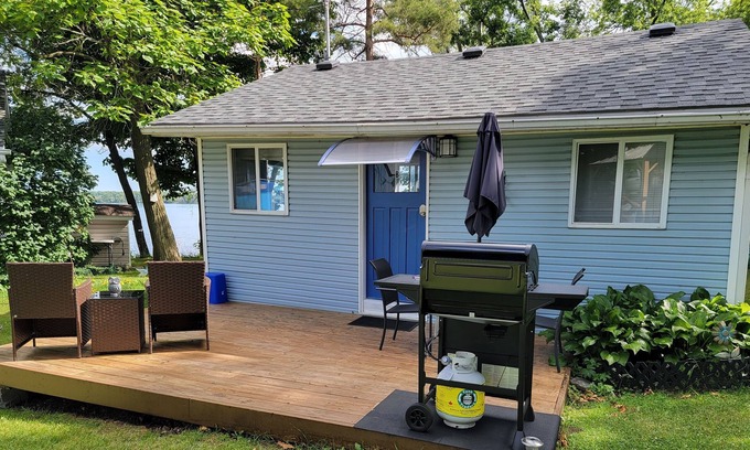 Greater Napanee Cottage | WATERFRONT COTTAGE IN GREATER NAPANEE UNIT B 4305 County road 9, Grater Napane