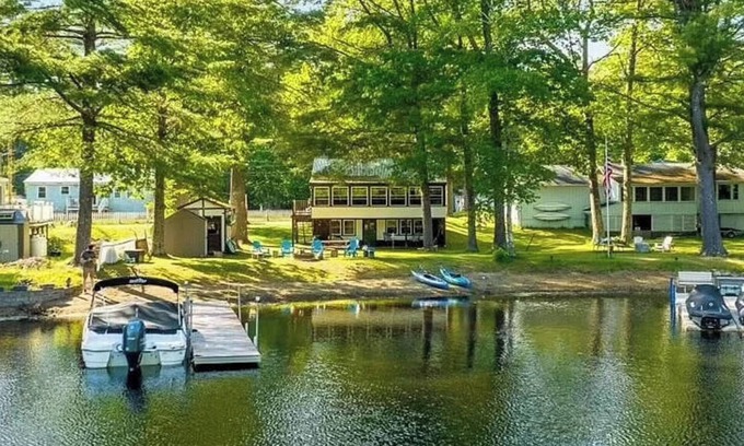 South Casco House | Waterfront cottage in protected cove. Private dock. Close to sand bar!