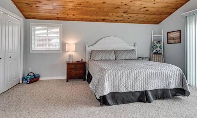 Luxemburg Cottage | WATERFRONT Cottage in Door County, SLEEPS 7