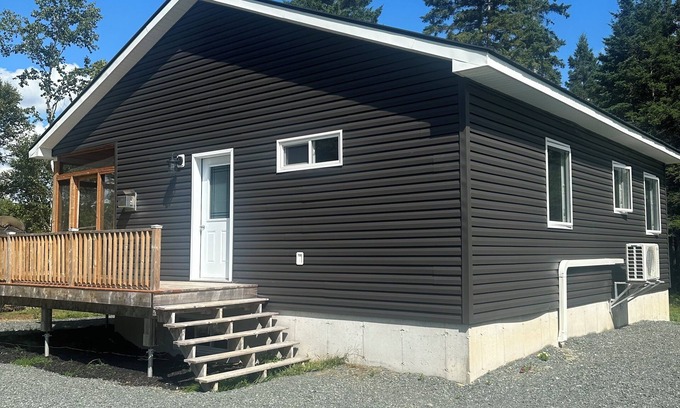 Red Bank Cottage | Waterfront Cottage on the Renous River, near the Main Southwest Miramichi River.