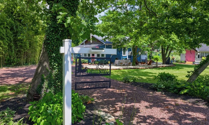 Charlestown Cottage | Waterfront cottage in historic Charlestown, Maryland