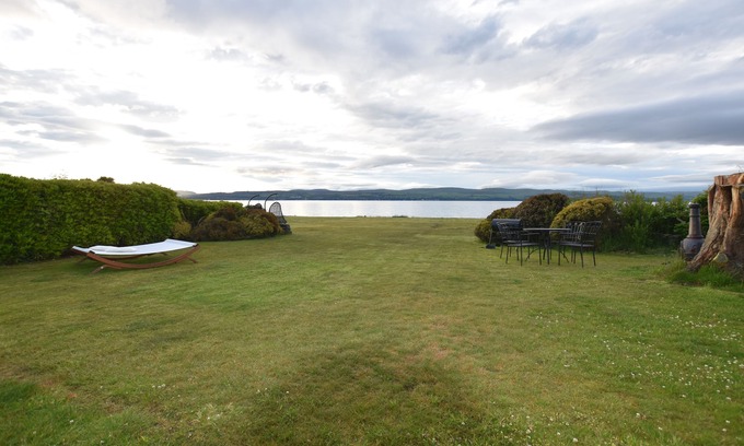 Toward House | Waterfront Cottage with own Beach and Stunning Views Across The Clyde