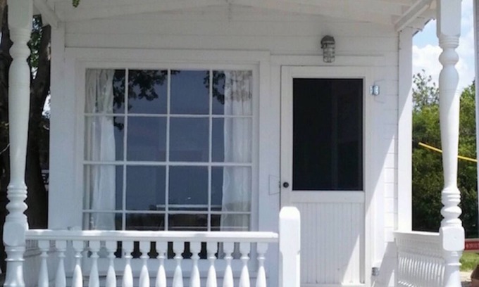 Sauble Beach Cottage | Waterfront, cozy, clean one bedroom, newly renovated cottage