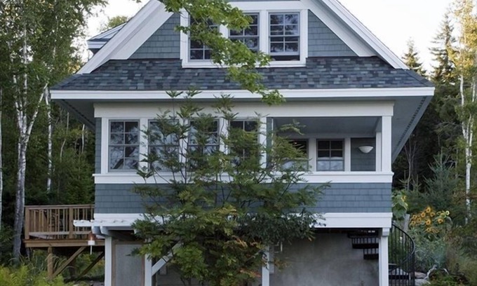 Steuben Cottage | Waterfront Downeast Retreat on Pigeon Hill Rd in Steuben
