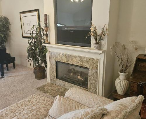 Discovery Bay House | waterfront elegance