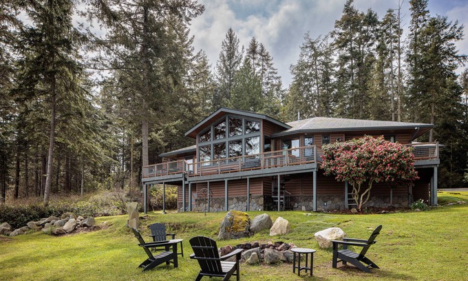 Friday Harbor House | Waterfront Escape with secluded beach with stunning views.