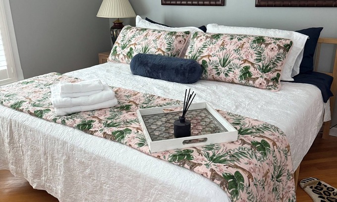 Phoenix House | WATERFRONT ESCAPE, WALKABLE VILLAGE, MINUTES TO SYRACUSE UNIVERSITY