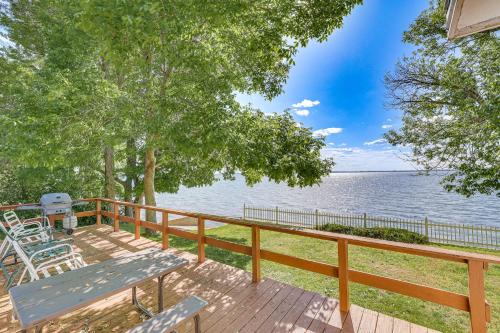 Swanton House | Waterfront Family Cottage on Lake Champlain